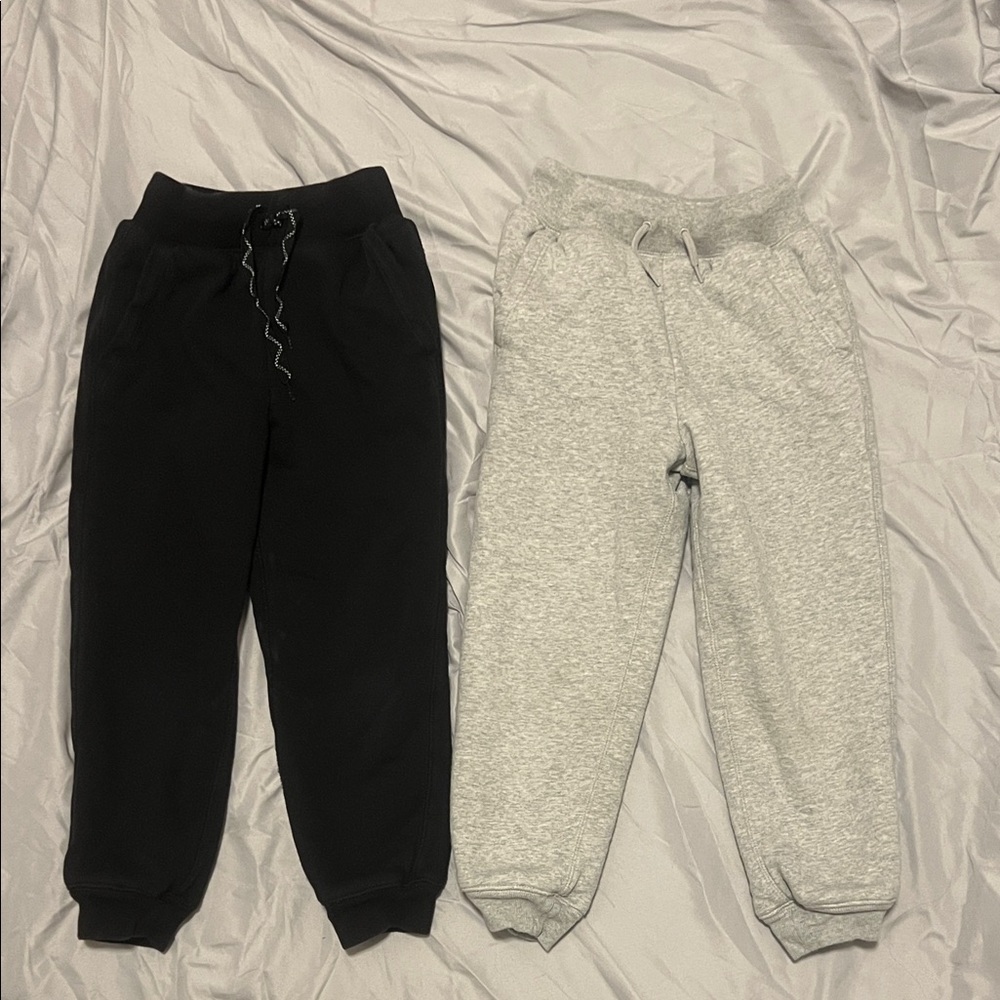 GAP Kids Black and Gray Sweatpants Bundle Size Small